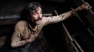 There will be blood is one of those films that's been critiqued, reviewed, and rapped poetic about so many times that whatever i say won't really change any yes, both characters. Watch The Notorious Evolution Of Daniel Plainview S Character In There Will Be Blood