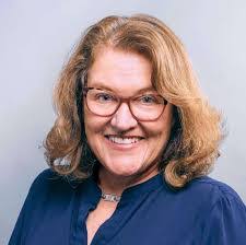 Carla Owen's Instagram, Twitter & Facebook