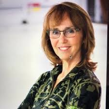 Lori Eddy's Instagram, Twitter & Facebook