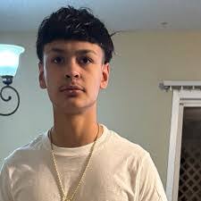 Ashley Padron's Instagram, Twitter & Facebook