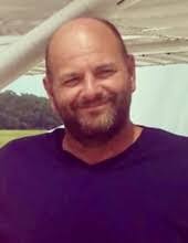 Butch Hunter's Instagram, Twitter & Facebook