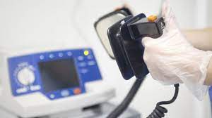 The construction of ac defibrillator is such that appropriate values are available for internal and external defibrillation. Defibrillator Onmeda De