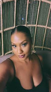 Dinner date selfies and l looooove this song 🥰