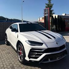 Lamborghini Urus Engine 4 0l V8 Power 650 Hp 850 Nm Transmission Awd 8 Speed Automatic Maximum Sp Sports Cars Luxury Lamborghini Cars Luxury Cars