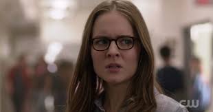 Supergirl Season 3 Episode 6: Midvale