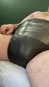 Very Wet Black Diaper - ThisVid.com