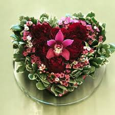 Shower Your Loved One With Flowers Arranged In A Creative Pave Style Heart Shape At Toni S Flowers Gifts In Tulsa Choose Flower Gift Flowers Unique Flowers