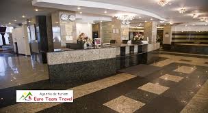 Hotel piatra mare, renovat de curand, ofera turistilor conditii de cazare la standarde 4 stele in 186 de camere spatioase, ramanand in continuare printre cele mai confortabile. Craciun Poiana Brasov Hotel Piatra Mare 6 Nopti Pc Pret 375