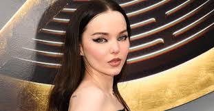 Cameron Cheek's Instagram, Twitter & Facebook