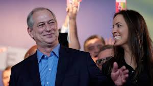 O casal começou a namorar em 1999 e desde então têm vindo a enfrentar diversas etapas importantes nas suas vidas, nomeadamente o cancro de patrícia pillar, em 2001, e as diversas campanhas políticas de ciro. Colecionador De Polemicas Ciro Ajusta O Tom Para Agradar Empresarios E Mulheres Brasil El Pais Brasil
