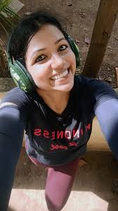 Happy Monday..🚨let's get the spirit running. Rush Hour