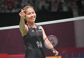 Lihat apa yang shinta ginting (sginting) telah temukan di pinterest, koleksi ide terbesar di dunia. Badminton Ginting On A High As He Lands Home Title Again The Star