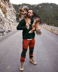 Stretchpaneelit polvissa, takapuolessa ja kiilat polvitaipeissa takaavat hyvän käyttömukavuuden. Revolutionrace Nordwand Pro Pants Perfect For Both Hikes And Mountain Biking Or When Carrying Your Dog Natureisourplayground Cary Forward Facebook