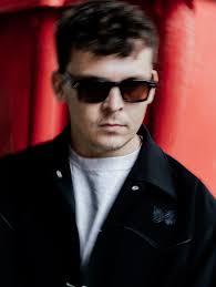 julia__roux was inspired to create 'Mi Demente Cowboy' during a period of  intense movement and change in her life. She was constantly