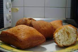 This recipe gives you incredibly soft mandazi that stay soft even after a day! Pika Chakula Ngumuu Half Cake Mandazi Recipe Http Goo Gl Tqa5ye Facebook