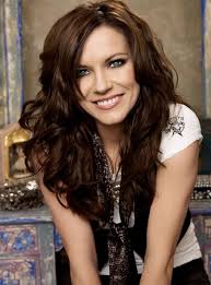 Long thick wavy hairstyle for women 2013. Celebrity Long Thick Wavy Hairstyle Martina Mcbride Hairstyles Hairstyles Weekly