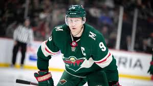 Alumni from the north stars and minnesota wild roster joined together to take on chicago blackhawks alumni as the nhl stadium series came to tcf bank stadium in minneapolis. Minnesota Wild Unveil Retro Jerseys With North Stars Colors Bring Me The News