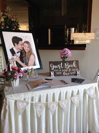 Everything Was Hade Made For This Wedding Entrance Table Weddingtablegiftideasforguests Wedding Welcome Table Wedding Entrance Table Card Table Wedding