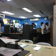 Bahagian kuching ialah salah satu bahagian pentadbiran yang terletak di sarawak, malaysia. Pejabat Kesihatan Bahagian Kuching Jalan Tun Ahmad Zaidi Adruce