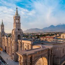 Mitsui concesionario autorizado de toyota perú presenta ofertas de camionetas nuevas venta de autos usados seminuevos, montacargas, financiamiento de vehículos y accesorios Zpxvlvsuwhe22m