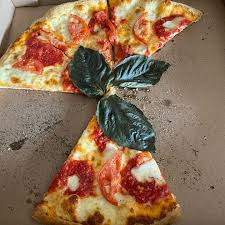 barry.pulskamp's Pizza Review at Strong's Brick Oven Pizzeria; Lawrenceburg 