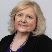 Kimberly Alsop's Instagram, Twitter & Facebook