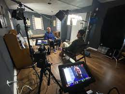 Journalism Showcase Watch Twitter S Block Or Charge Playmaker Rex Chapman Tell His Story On Tonight S E 60 Espn Front Row