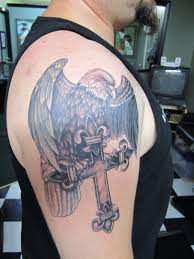 Pin On Com 120 Green Man Tattoo