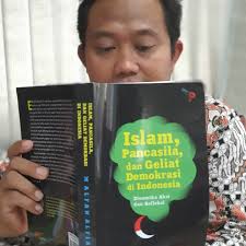 Buku sudah diterima, amal kebajikan dibalas, siap2 menikmati Alfan Alfian  New #islam #indonesia #pancasila