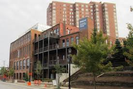 Accenture Feels At Home In Flats With Photo Gallery