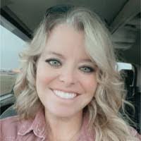 Lori Dalton's Instagram, Twitter & Facebook