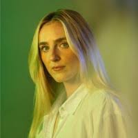 Deedee Fowler's Instagram, Twitter & Facebook