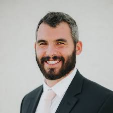 Creator Hooks Newsletter Founder Jake Thomas Reveals The Secret To  Clickable YouTube Titles