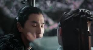 Terri Tran (@love_luv220)