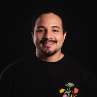 Eduardo Monge's Instagram, Twitter & Facebook