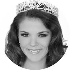 Victoria Natividad's Instagram, Twitter & Facebook