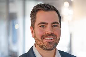 Greg Royer's Instagram, Twitter & Facebook