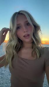 Liv Robinson Photoshop