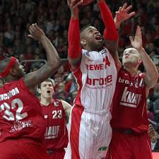 Er erhielt einen vertrag bei bk spartak sankt petersburg. Hard Work Overseas Pays Off For P J Tucker In Signing With The Phoenix Suns Ridiculous Upside