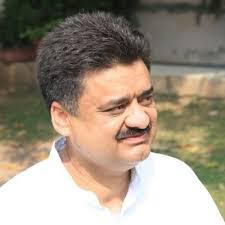 Chander Mohan's Instagram, Twitter & Facebook