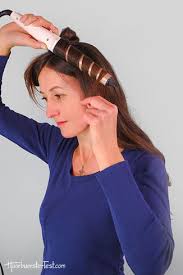 Die damen, die schon 50 jahre erreicht haben, haben zweifellos bis jetzt viele verschiedene haarstylings wenn es um frisuren 50 plus geht, stellen sich die meisten frauen kutzhaarschnitte vor. Beach Waves Selber Machen So Gelingt Der Lassige Beach Look Praxis Tests