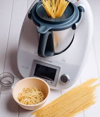 Si tienes thermomix, sabrás que muchas veces al hacer algunas recetas, se nos queda adherido parte de los alimentos a las aspas, y después es bastante engorroso de limpiar. Como Cocer La Pasta De Manera Eficaz Con Thermomix Trucos De Cocina Thermomix Recetas Thermomix Recetas De Thermomix Recetas Thermomix Tm5