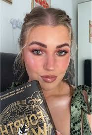 Violet Sorrengail Makeup Tutorial