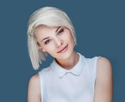 The true beauty of such a simple look, is that the longer your 'regrowth' becomes, the better this blunt bob looks. Short Blonde Hair Hairstyles And Haircuts To Try