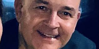 Phil Mealey features