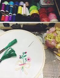 غرزة الركوكو table decorations decor home decor