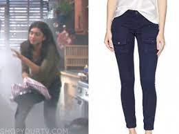 Bernhardt's agent johnson first appeared after hugo weaving's agent smith was defeated in the first film. Sasha Calle Fashion Clothes Style And Wardrobe Worn On Tv Shows Page 2 Of 2 Shop Your Tv