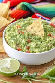 This Easy Homemade Guacamole Recipe Is Perfect On Tacos Nachos Enchiladas Or With Tortilla Ti In 2020 Guacamole Recipe Easy Best Guacamole Recipe Homemade Guacamole
