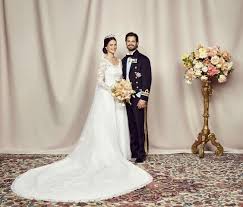 Das Offizielle Hochzeitsfoto Von Prinz Carl Philip Und Prinzessin Sofia Prinz Carl Philip Brautmode Royale Hochzeiten