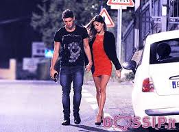 Un evento a sorpresa in suo onore, informale ma pieno di calore, organizzato dal suo nuovo fidanzato. Belen Rodriguez And Stefano De Martino Stefano De Martino Picture 20113928 450 X 332 Fanpix Net